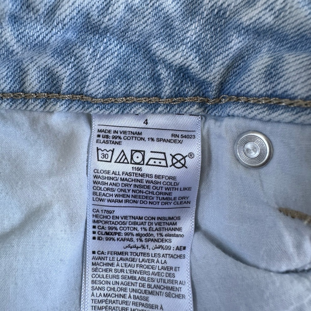 Old Navy High Rise Denim Shorts - Picture 4 of 5